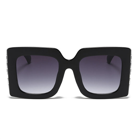 Bold Moves Square Sunglasses - Respectez Le Code